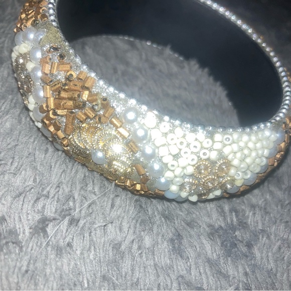 Beautiful plus size beaded bangle - Picture 2 of 8